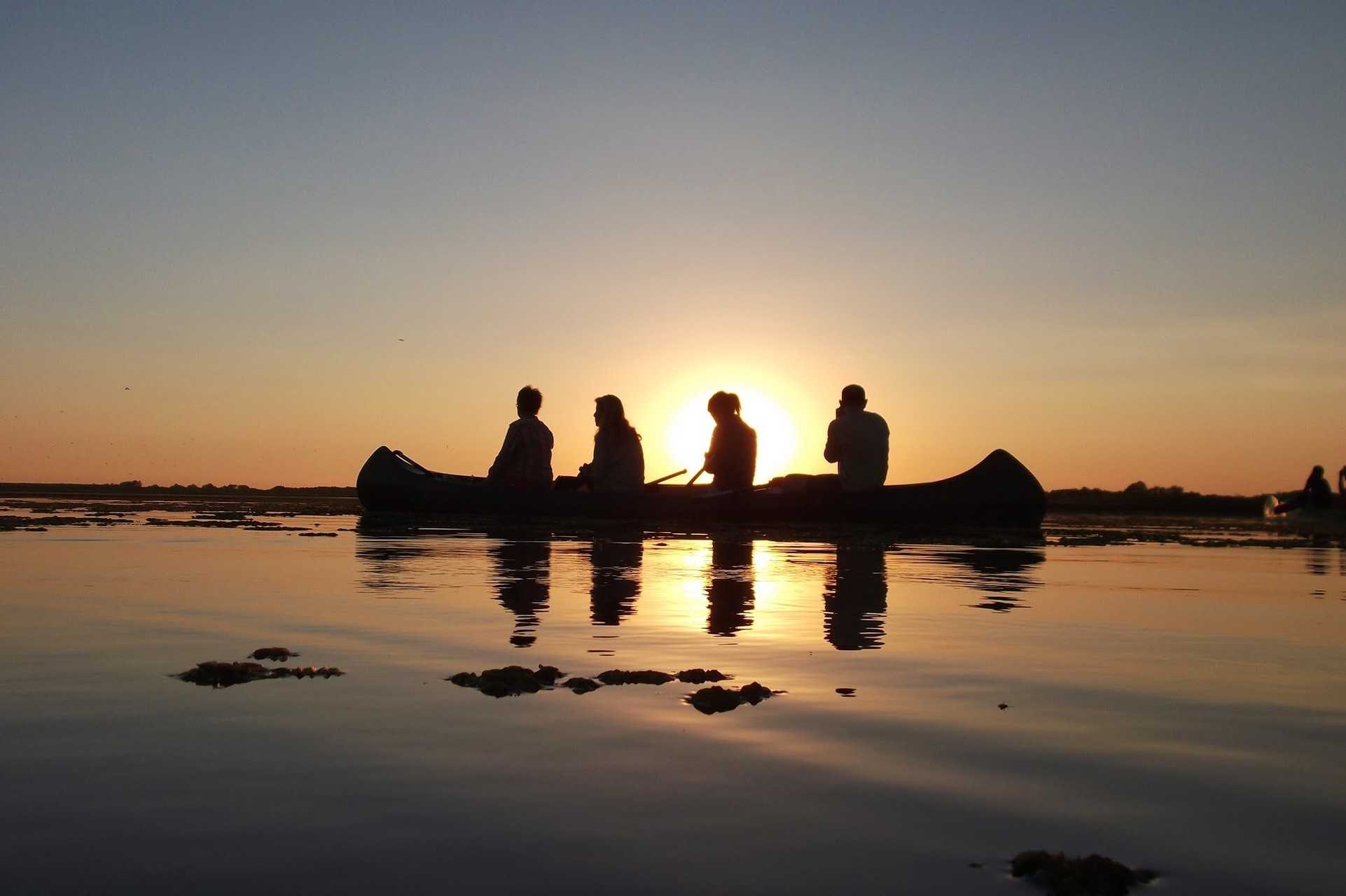 Imbolygó állófogadás a Tisza-tavon