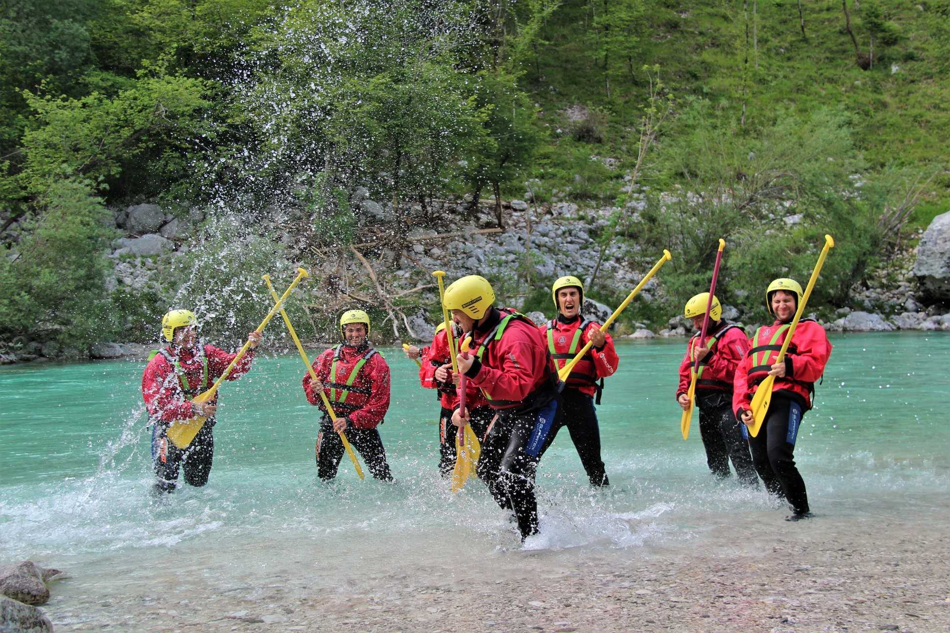 Raftingtúra Szlovéniában -adrenalin csapatépítés